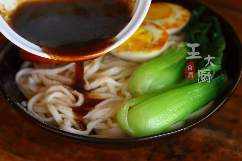家常干贝捞面,简单又快捷的营养餐,分分钟就做全贝干与蚝油有什么区别图片