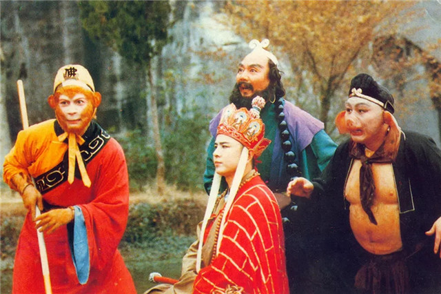 重温张纪中版《西游记》发现两个明星演孙悟空，上演真假美猴王