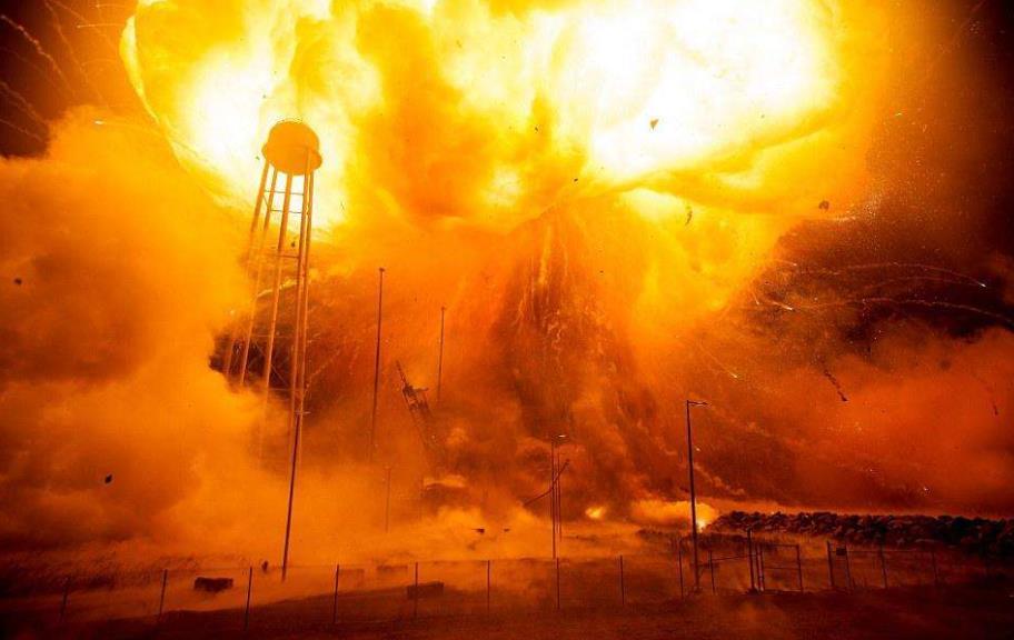 印度怒砸30亿造火箭，升空后传来巨响，指责中国的零件不行