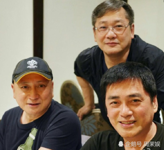一家出两位演员，弟弟先走红有四段恋情，哥哥未息影多年专情一人