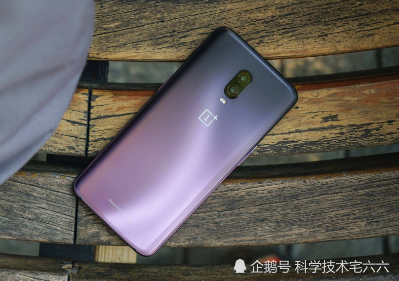 可能是充电最快的智能手机,一加用上50W快速