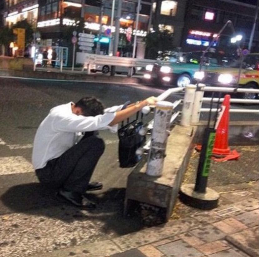 35岁，无车无房，未婚焦虑?“穷忙族”的故事，把成年人看哭了