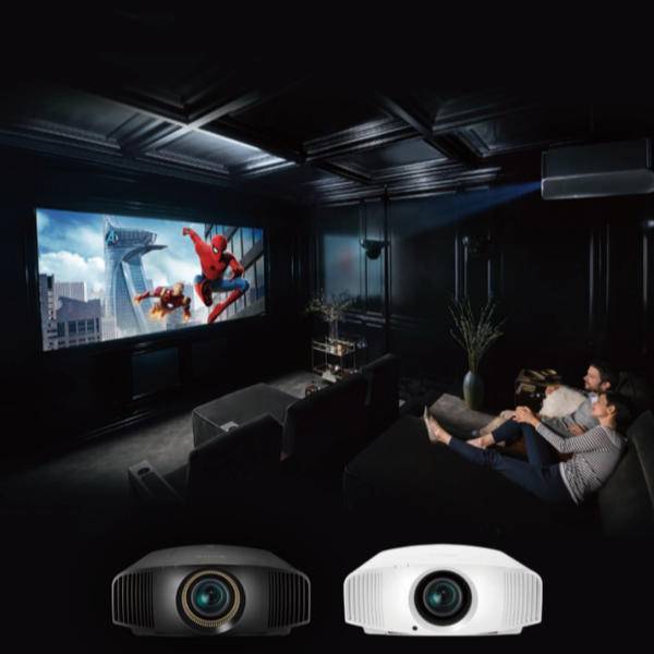 打造 4K 家庭影院,索尼推新款家用投影机