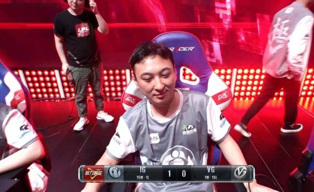 电竞≠打游戏!明星主播被职业暴打 王思聪打一