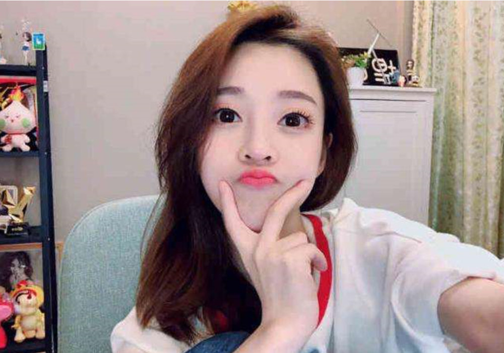 公认抖音"唱歌"最好的4位女网红,m哥上榜,第一非她