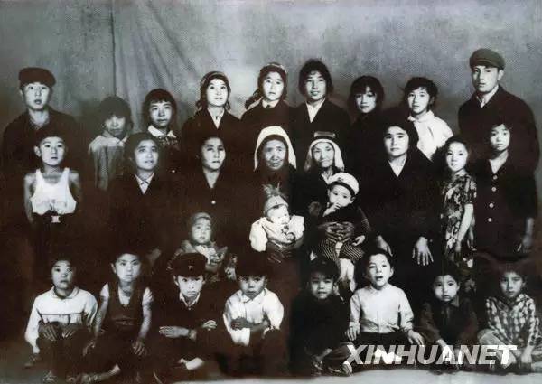 沙画--一个维族妈妈和她的19个孩子