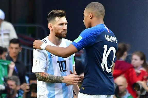 姆巴佩豪言四年后超越梅西?亲口辟谣:从没这么