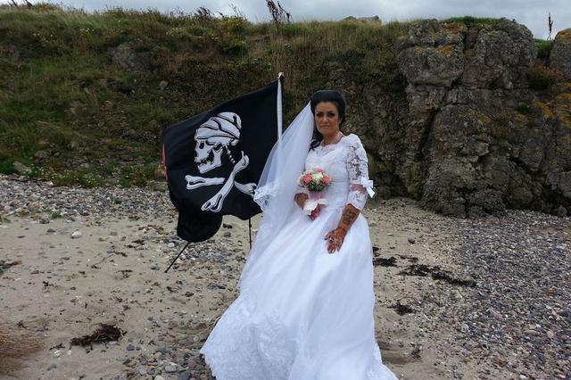 爱尔兰女子曾与海盗幽灵合法结婚,现分居宣布