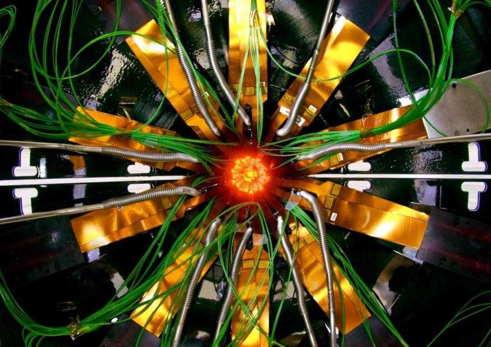 中国耗资300亿建造最强超级对撞机,杨振宁为何