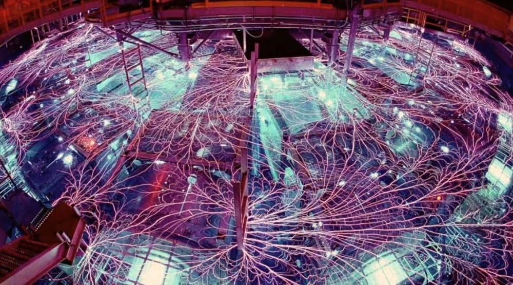 中国耗资300亿建造最强超级对撞机,杨振宁为何