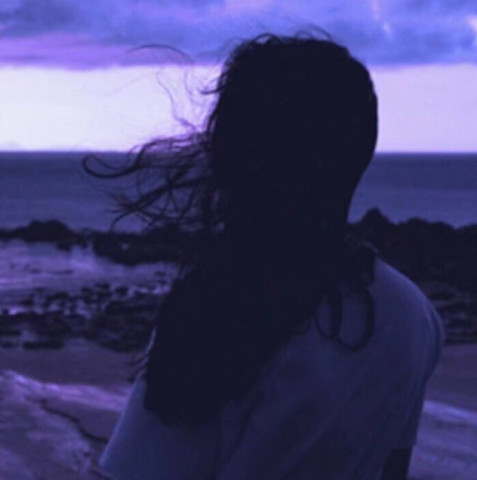 情侣头像:陌生人加油,要是祝你开心对你太难了,那就祝你暴富