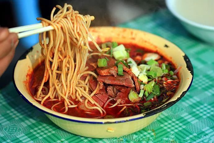 深夜食客丨你听说的北京牛肉面,八成都是假的