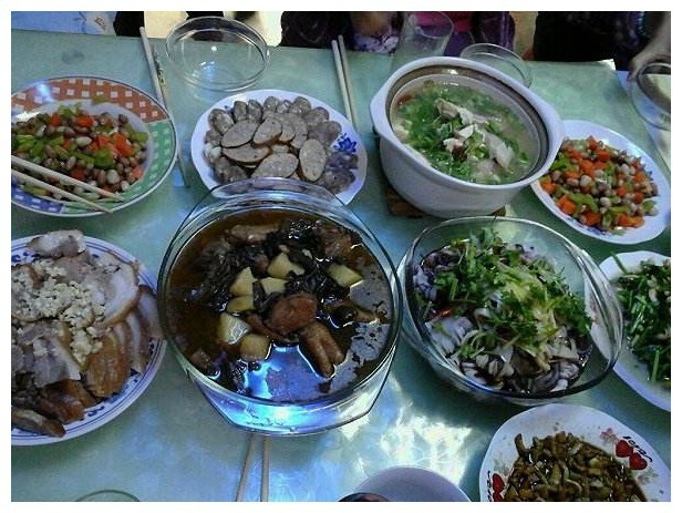 放假回老家,老妈制作几道美食,让我瞬间不想上