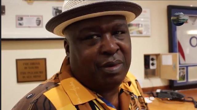 58岁道格拉斯回忆史上最大冷门:母亲的死亡激