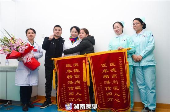 1岁宝宝患重症肺炎,肺部不堪重负?救命神器