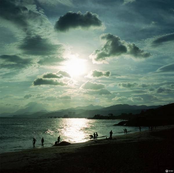 富士 GF670,便携好用的中画幅胶片相机