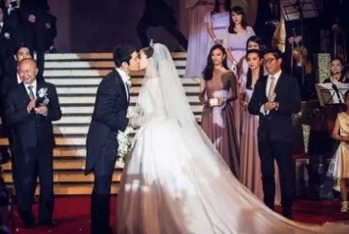 赵丽颖和冯绍峰计划巴厘岛补办婚礼?真感情还是商业秀?