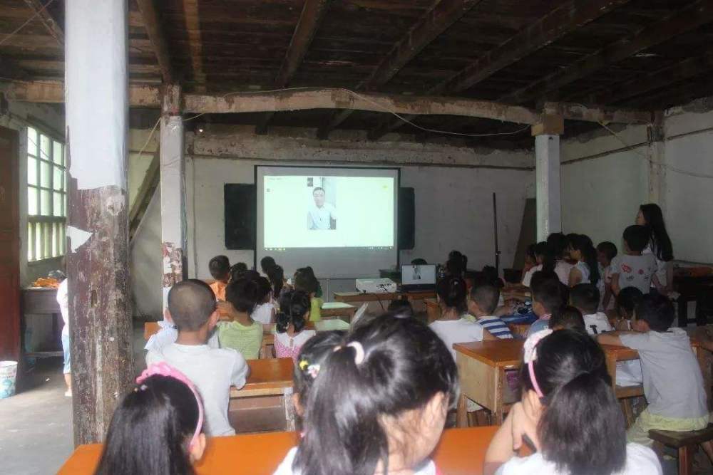 教育部:四大举措严格督导教育问题,中小学重点