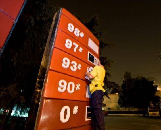 641