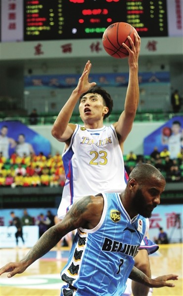 CBA联赛不敌北京首钢 天津男篮痛失好局