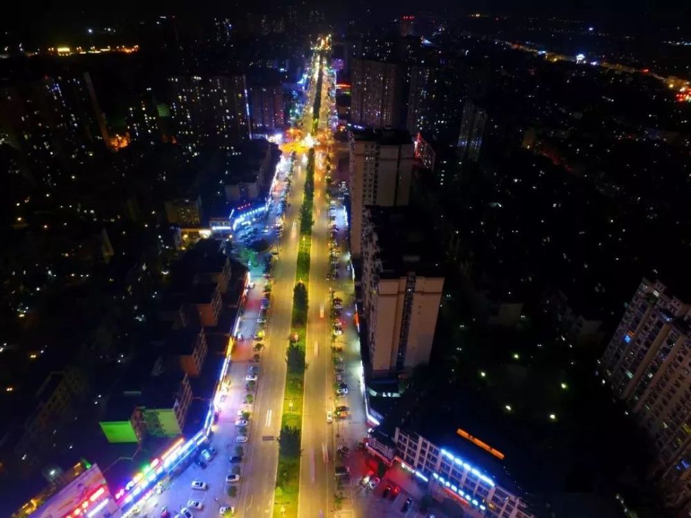 现场实拍照震撼来袭,富顺的夜景竟然这么美!你绝对没见过!