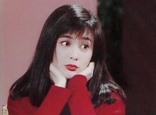 他是"女神收割机",前任一个比一个美,蔡少芬颜值算