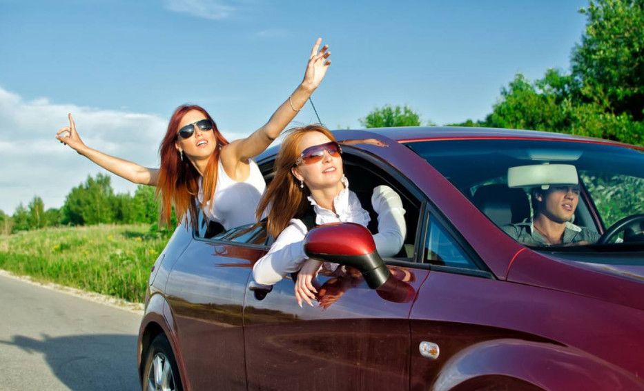 车自驾游,回来被车主索取车辆磨损费,该不该还