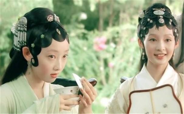 古代短剧中的姐妹情，古代短剧中的姐妹情深，情感纠葛与共度难关