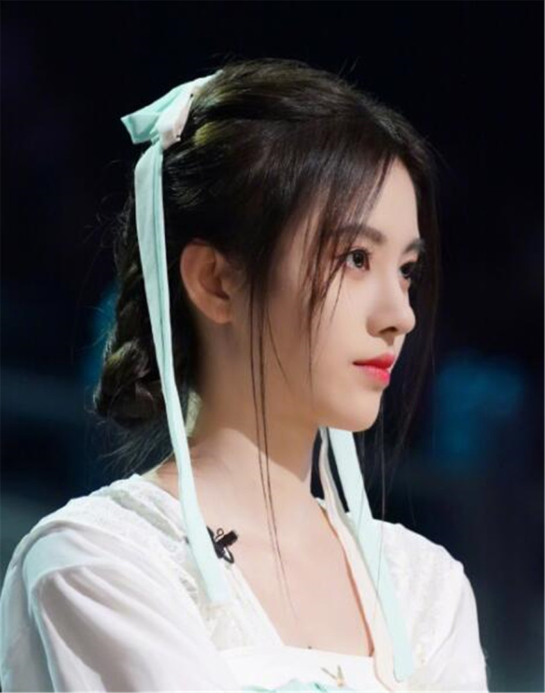 《遇见小美好》蔡徐坤,鞠婧祎cp加盟?网友:放过我的坤