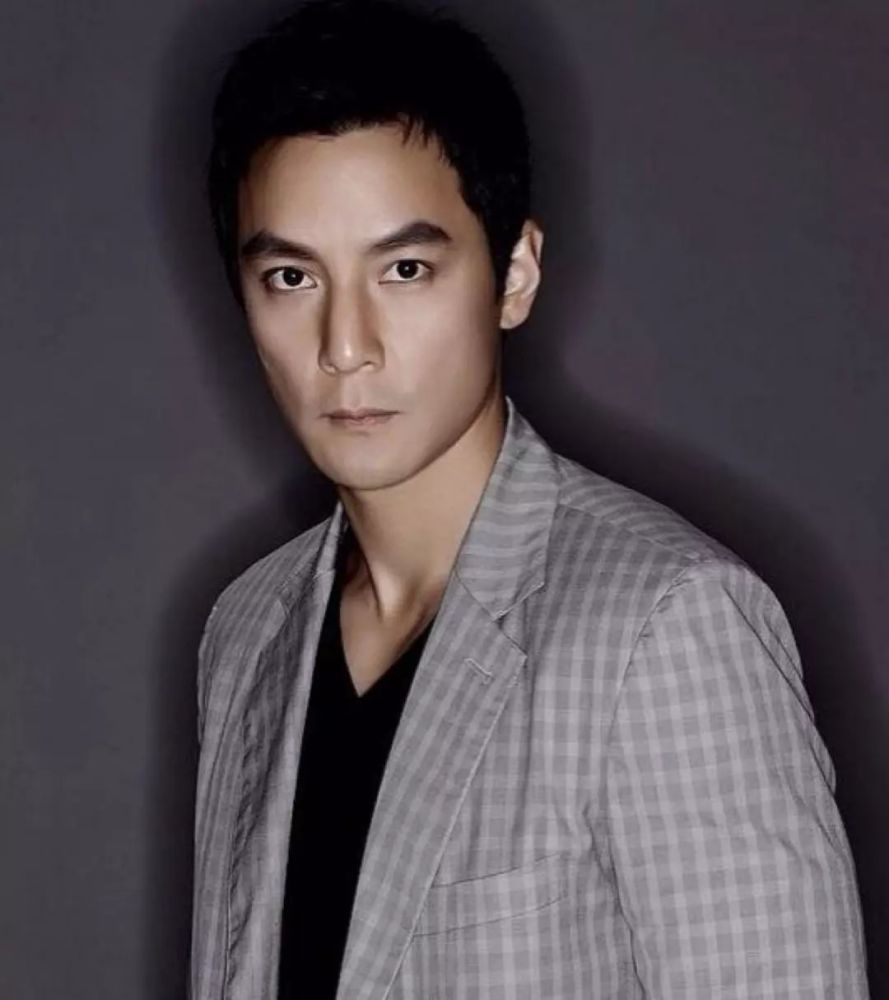 吴彦祖发新年祝福,却因小猪图片太丑吓坏网友