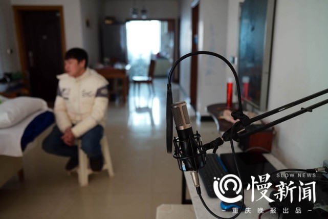 盲人按摩师自弹自唱组乐队 “地狱天使”收获光明和爱情