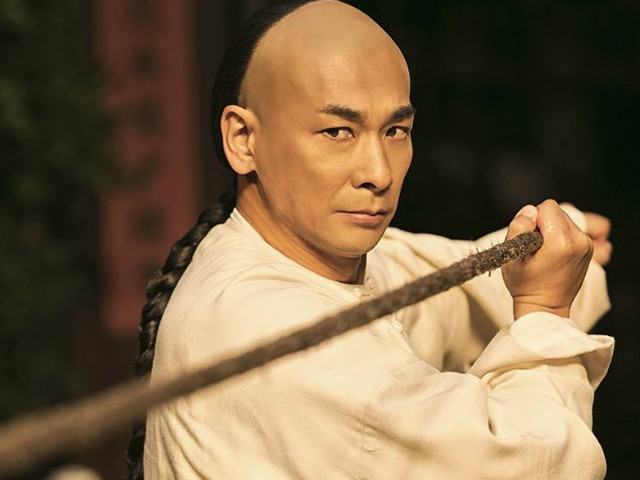 赵文卓一举扬名,一套"无人敢做"的动作,把香港武行镇