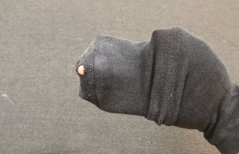 袜子破洞了怎么办?不用一针一线就能修复,一点