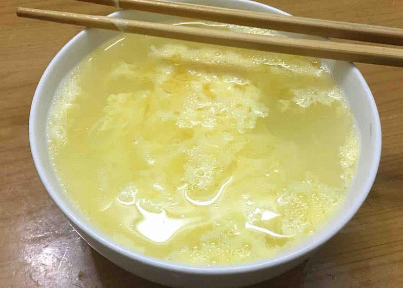 长期喝用白糖冲挂面和挂面,坚持30天,对身体珑麦鸡蛋和中裕开水图片