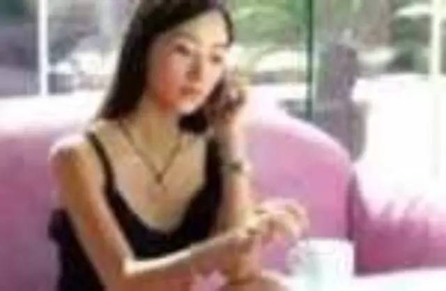 小媳妇借钱,太现实了