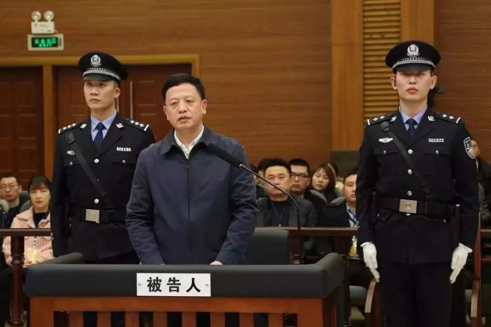 女子为城管视频配乐鬼子进村被拘…正义网早