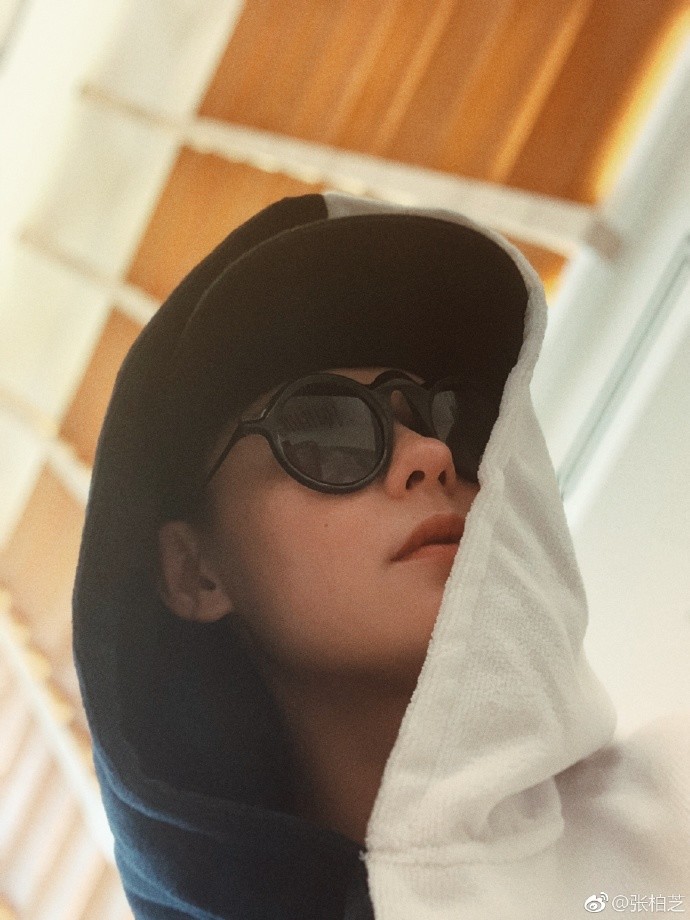 恭喜!张柏芝ins首次晒婚纱照,曝即将与男友补办婚礼