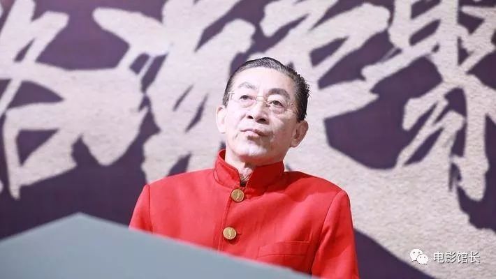 六小龄童体火了,一并滋生了六学,这回网友的