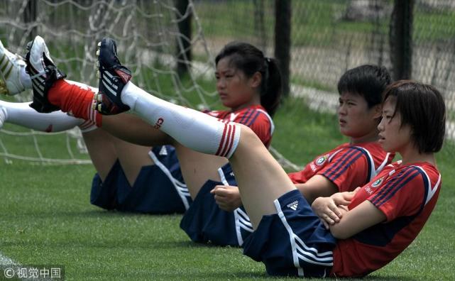 90年代比大学难进的中国足校 出过郜林黄博文