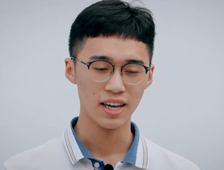 男生说:少年毕业女生告白,借我抄你的v男生志愿女生岁三小图片