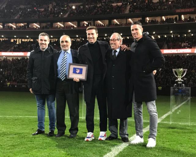 马竞用胜利送别功勋队长 12年忠魂告别万达大