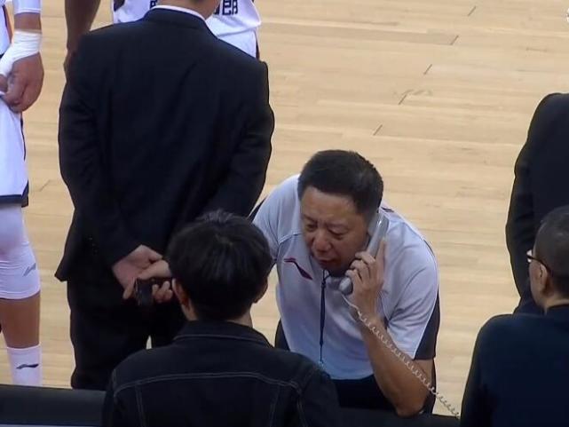 一文读懂昨夜CBA:劳森回归难阻山东6连败 裁