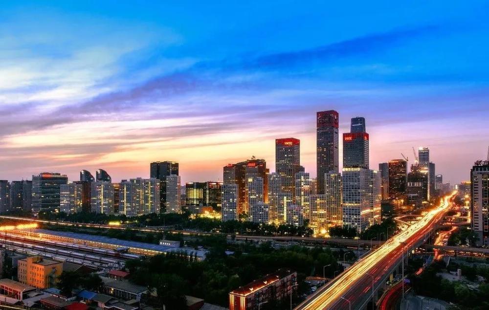 香港什么人均GDP过2万_香港gdp增速图片(3)