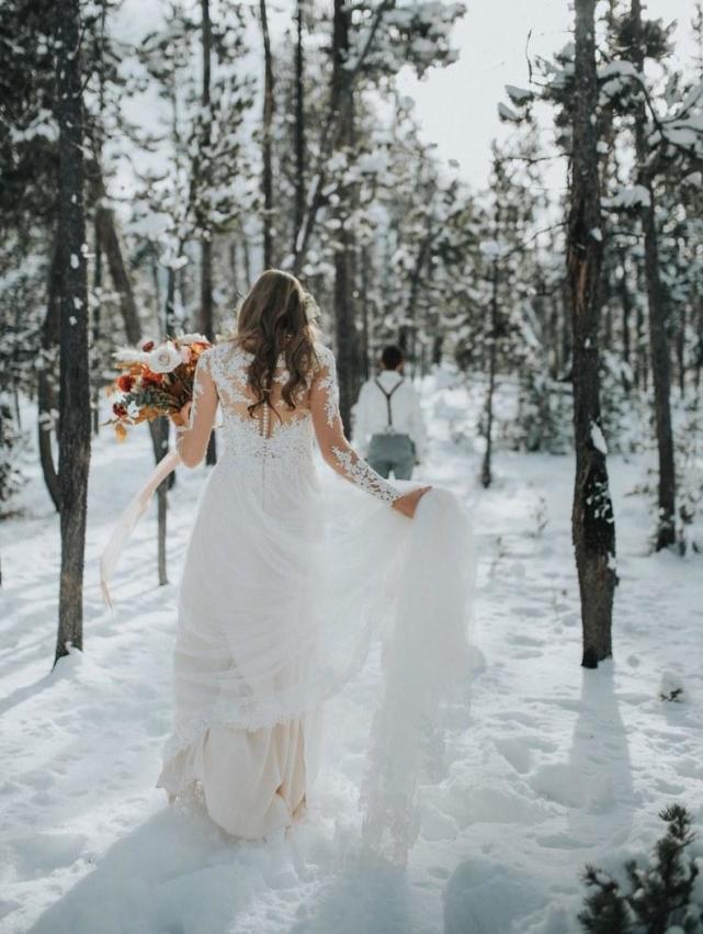 婚纱照雪地_雪地图片