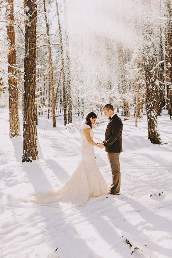 雪地婚纱照_雪地婚纱照图片大全