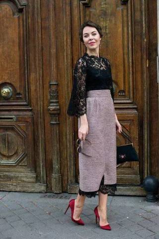 气场十足<em>长款开衫</em>和知性时髦长裙你选哪一件?