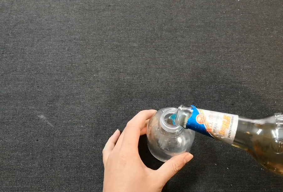 还在用小苏打做清洁剂?把2样东西混一起,效果