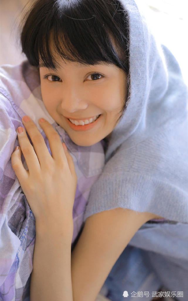 私房美女模特大胆艺术性感撩人写真,这么水灵的妹子去哪找
