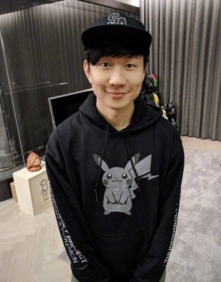 从不假唱的歌手!林俊杰是行走的CD,而他是行