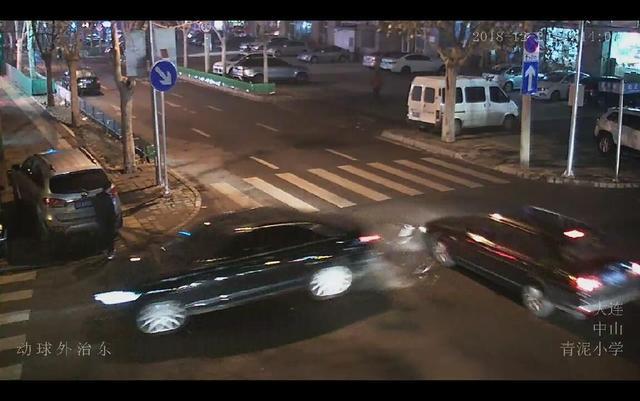 大连一孕妇深夜下班遭遇车祸致羊水破裂 肇事